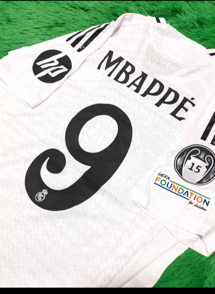 Camiseta de Real Madrid Calidad Premium Tailandesa Estilo Único