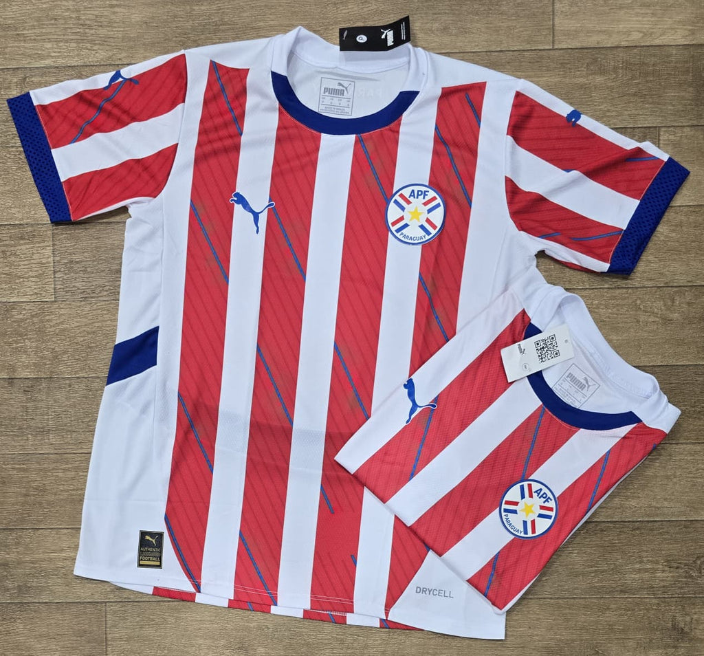 Promo dos Camaisetas de la Albirroja con el logo Bordado